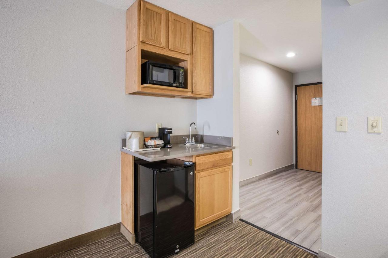 Quality Inn & Suites Lodi I-90 Dış mekan fotoğraf